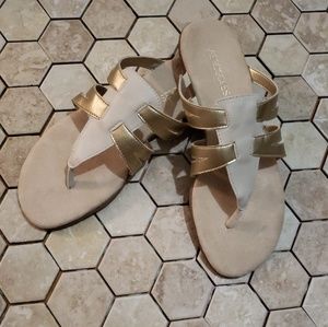 Aerosole Tan and Gold Sandals Size 7.5